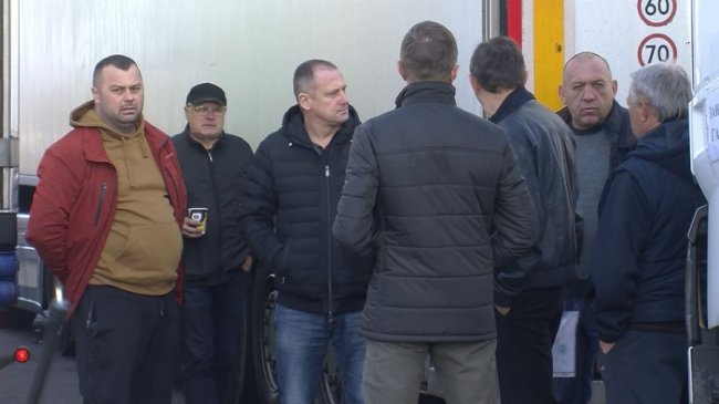На Волині страйкують перевізники: майже пів сотні вантажівок рушили до пункту пропуску «Ягодин»