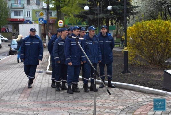 Нововолинці відзначили 30-у річницю аварії на Чорнобильській атомній електростанції. ФОТО
