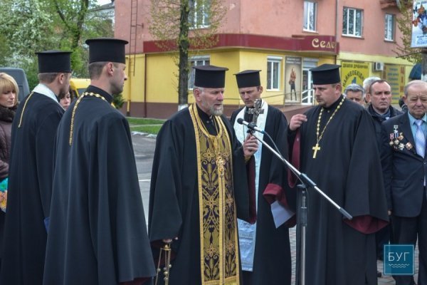 Нововолинці відзначили 30-у річницю аварії на Чорнобильській атомній електростанції. ФОТО