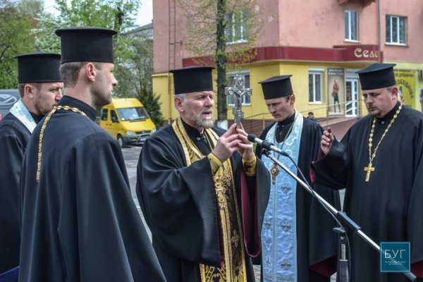 Нововолинці відзначили 30-у річницю аварії на Чорнобильській атомній електростанції. ФОТО