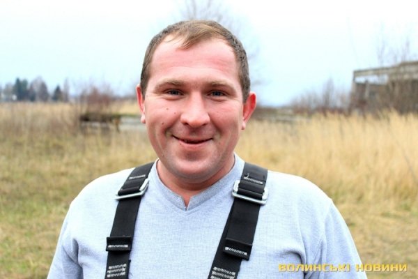 У Луцьку закрили сезон стрибків з труби заввишки 50 метрів. ФОТО