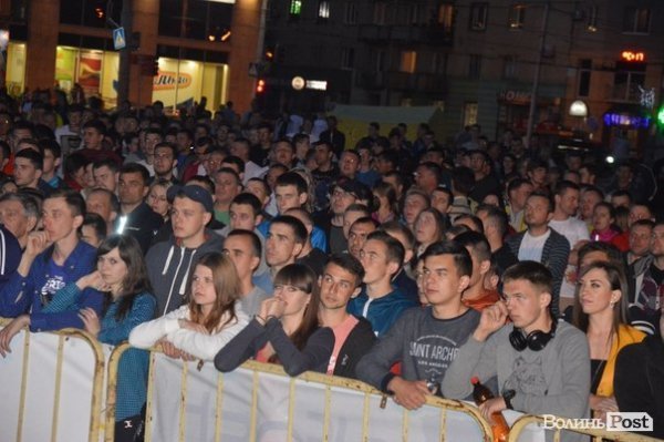 Як лучани вболівали за збірну України. ФОТО. ВІДЕО