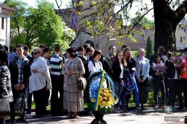 Лучани вшанували пам'ять людей, що постраждали внаслідок політичних репресій. ФОТО 