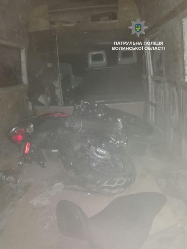 З перехопленням та погонею: у Луцьку затримали викрадений автомобіль. ФОТО. ВІДЕО