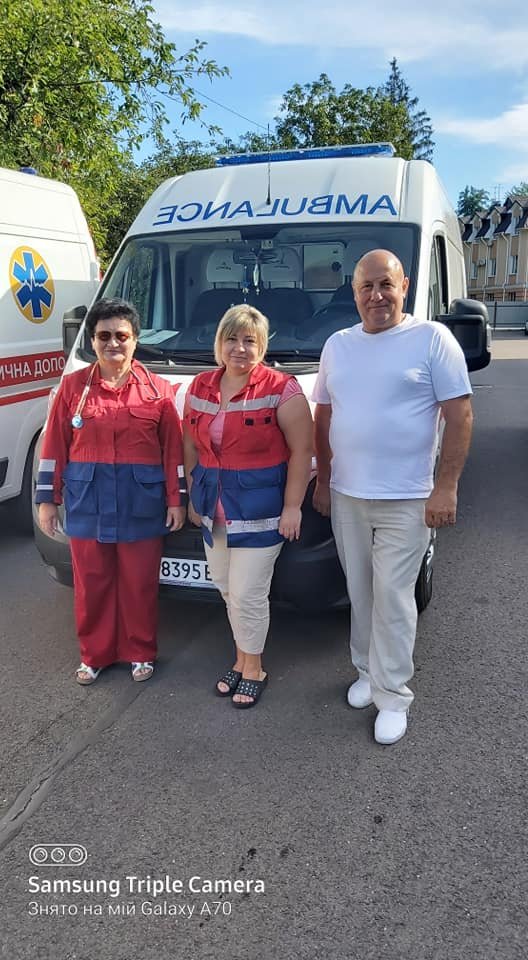 Волинським медикам передали три надсучасних «швидких» для транспортування хворих з важкою формою перебігу COVID-19