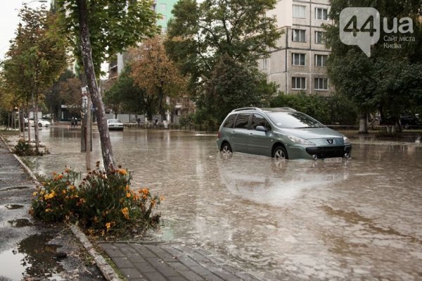 Київ затопило. ФОТО