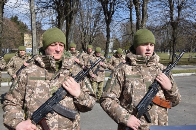 У Луцьку новобранці-прикордонники присягнули на вірність України. ФОТО