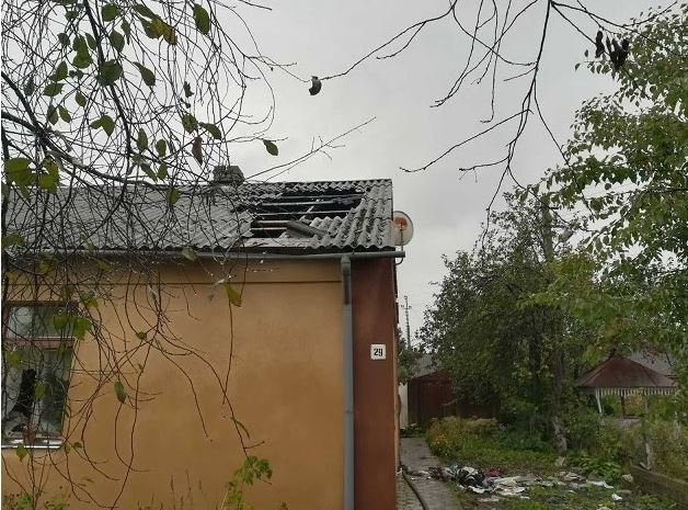 У селищі на Волині через замикання електромережі горів будинок