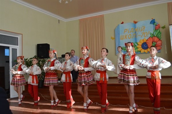 У Ковелі школа відзначила 70-ліття. ФОТО