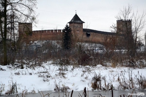 Фото снігового ранку в Луцьку