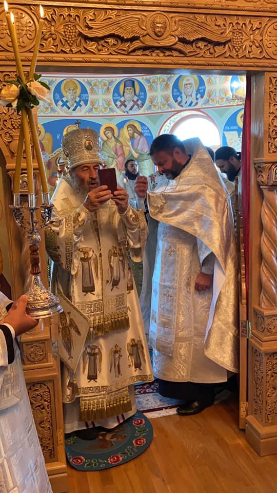 Відомий хірург з Волині Валіхновський став священником. ФОТО