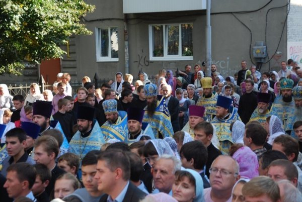 Хресний хід у Луцьку. ФОТО