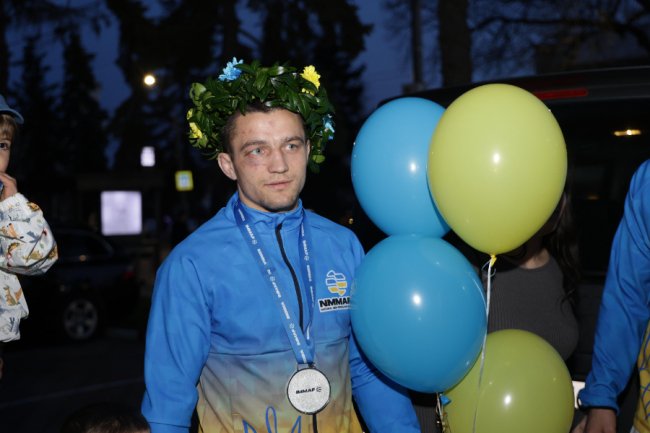 У Луцьку зустріли переможців та призерів чемпіонату Європи зі змішаних єдиноборств ММА. ФОТО