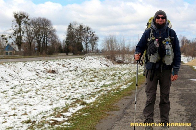 Швейцарський мандрівник, який прямує до Індії, завітав на Волинь. ФОТО. ВІДЕО