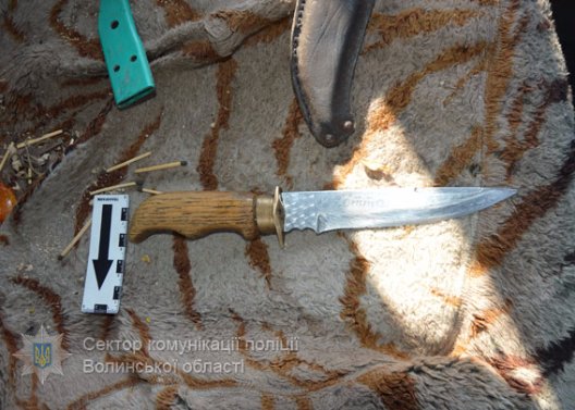 Затримали волинянина із мисливським ножем в авто
