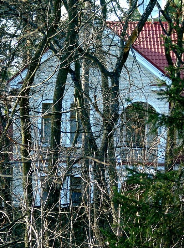 Журналіст нагадав про державний «маєток» волинського нардепа-комуніста. ФОТО