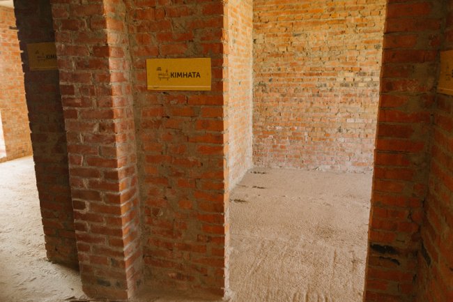 У ЖК «Струмочок» під Луцьком продають збудований котедж*