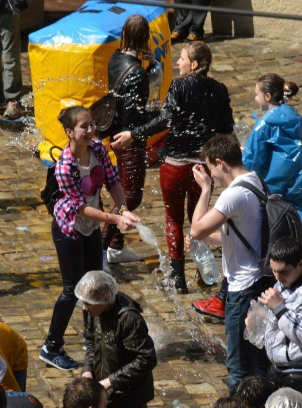 Водні бої у Львові. ФОТО. ВІДЕО