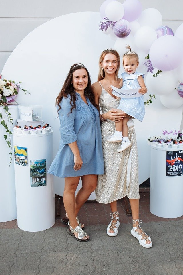 Претендентка на титул «Міс Україна-2019» організувала на Волині благодійний проект