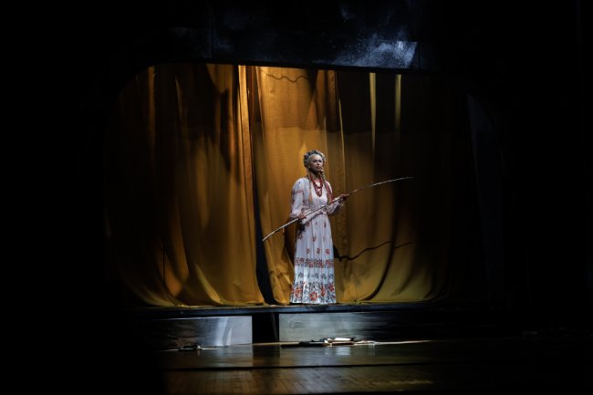 Кожна вистава – дзеркало для глядача: що покажуть у Волинському драмтеатрі 15 – 17 квітня