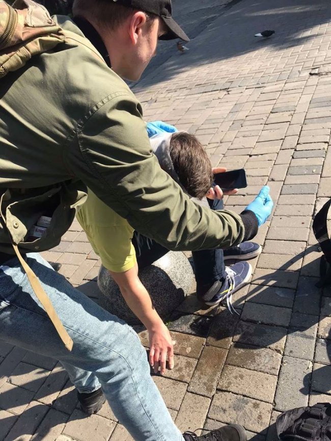 На вулиці Лесі Українки у Луцьку автомобіль збив велосипедиста