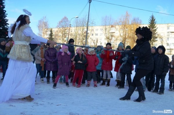 У Луцьку на Різдво «Сіті-парк» влаштував дітям свято. ФОТО