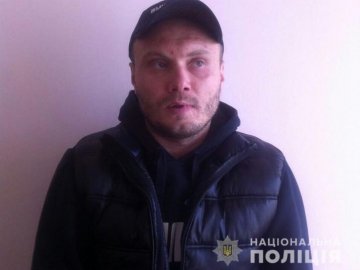 Поліція розшукує лучанина через розбої та вимагання
