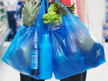 У селищі на Волині хочуть заборонити поліетиленові пакети