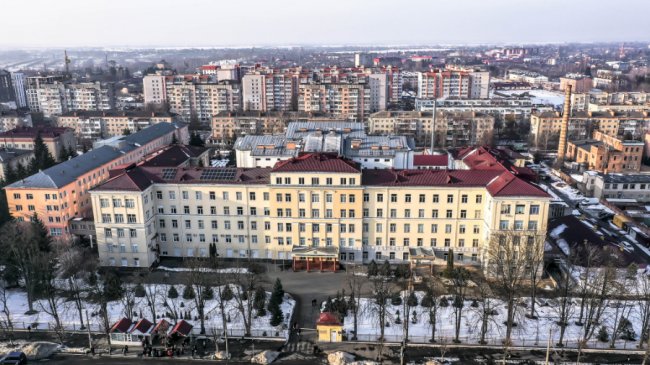 Показали, як ремонтують приймальне відділення волинської обласної лікарні. ФОТО