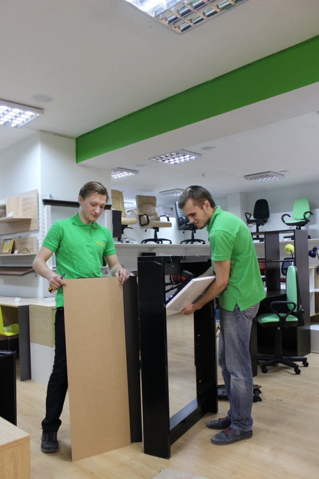 У Луцьку з’явиться сучасний гіпермаркет меблів та люстр* 