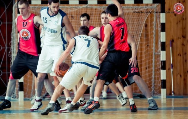 Як волиняни «познущалися» над тернополянами. ФОТО