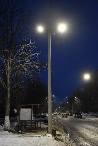 На луцькому бульварі Дружби Народів змінили освітлення