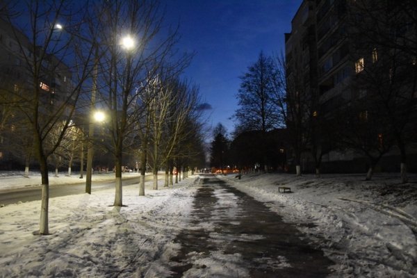 На луцькому бульварі Дружби Народів змінили освітлення