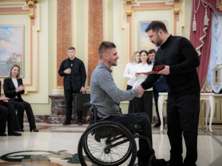 Переможець Ігор Нескорених з Волині отримав державну нагороду від Президента