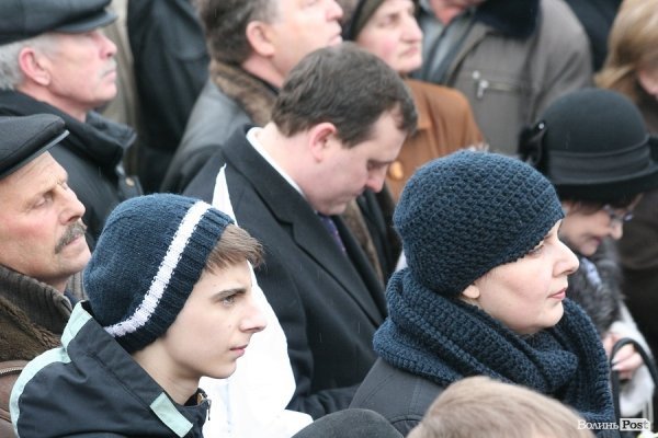 «Вставай, Україно» у Луцьку: обличчя протесту. ФОТО