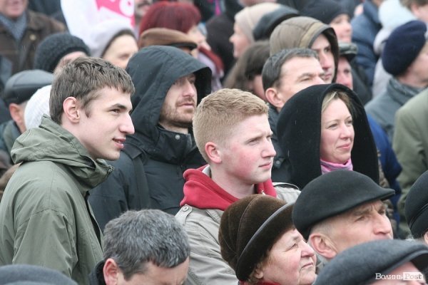 «Вставай, Україно» у Луцьку: обличчя протесту. ФОТО