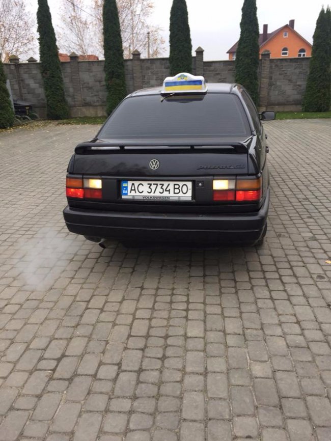 У Луцьку таксі з пасажирами «летіло» на червоне світло