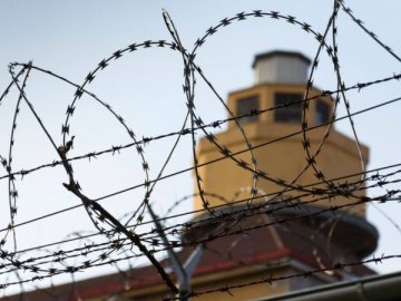 У Херсонському ізоляторі росіяни тримали і катували щонайменше 30 жінок, –  правозахисники