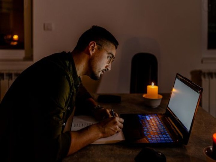 В Україні посилять відключення світла: які будуть графіки 31 жовтня