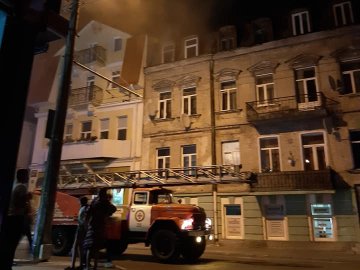 У Луцьку – пожежа в житловому будинку, померла жінка. ФОТО ВІДЕО