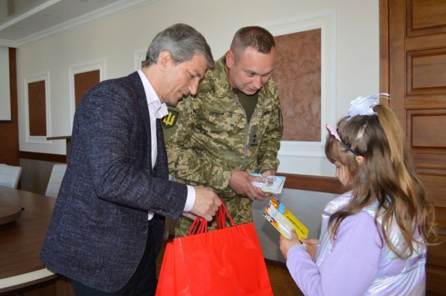 У Ковелі дітям загиблих Героїв вручили подарунки. ФОТО