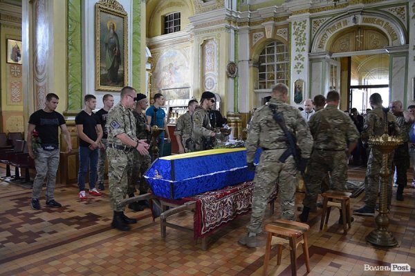 У Луцьку прощалися з загиблим бійцем «Азову». ФОТО. ВІДЕО