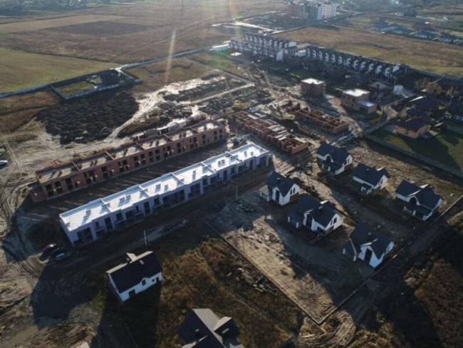 Показали нові фото з будівництва у «Струмочку»*