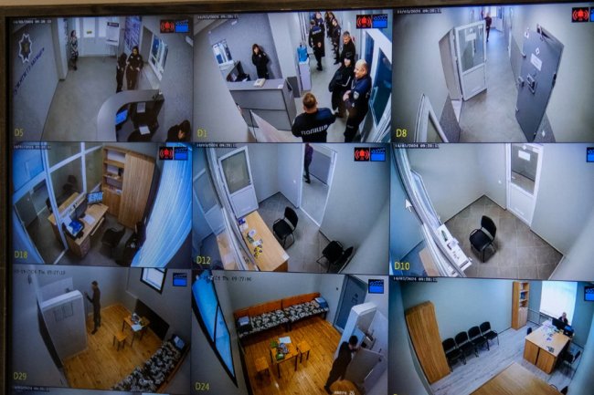 У поліцейському відділку в Луцьку запрацювала система «Custody Records»