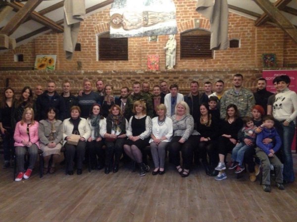 Бійці з Волині презентували власноруч написані ікони. ФОТО