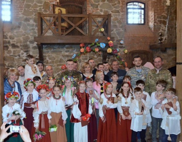 Бійці з Волині презентували власноруч написані ікони. ФОТО