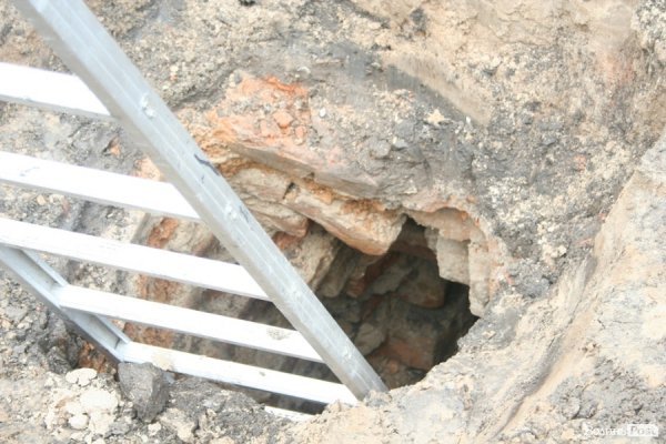 У Луцьку випадково виявили підземелля 200-річної давності. ФОТО