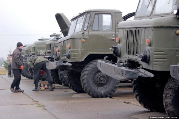 Військова частина на Волині: танки та добровольці-механіки. ФОТО