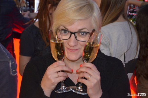 «Попелюшка»: у Луцьку показали старі казки в новому форматі. ФОТО