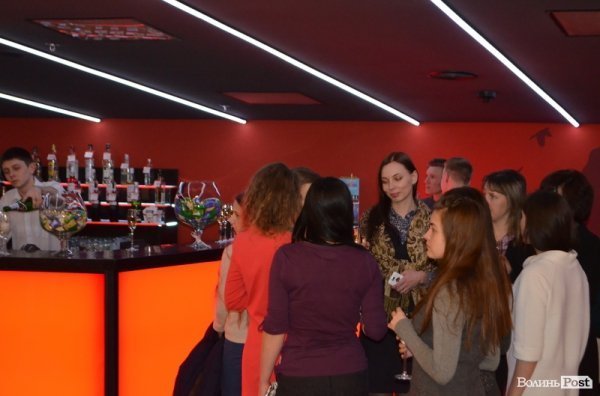 «Попелюшка»: у Луцьку показали старі казки в новому форматі. ФОТО